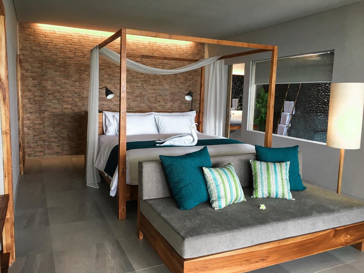 Umadewi Surf & Retreat Ξενοδοχείο Pulukan Εξωτερικό φωτογραφία